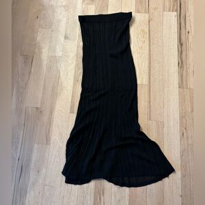 The Gap skirt. Sheet from knee down